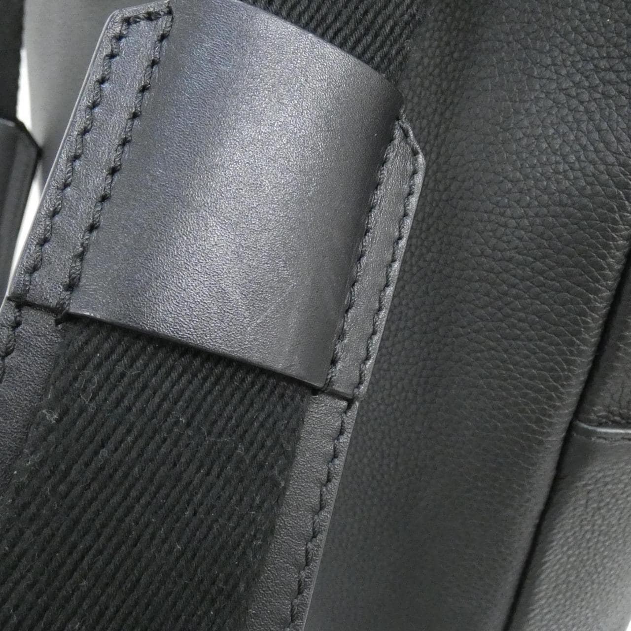 ロエベ ミリタリー バッグパック B553J18X03 リュックサック