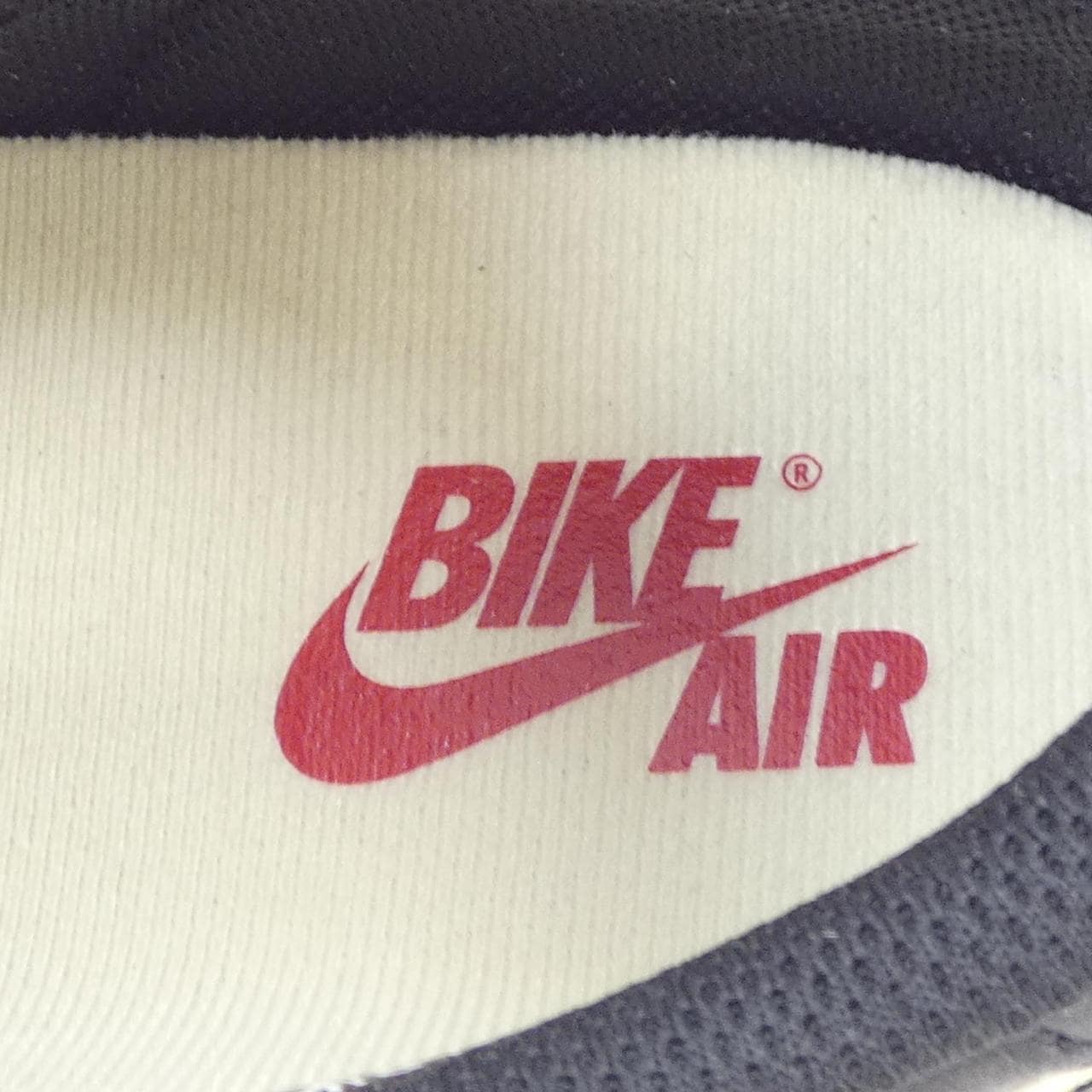 ナイキ NIKE IB8958-001 スニーカー