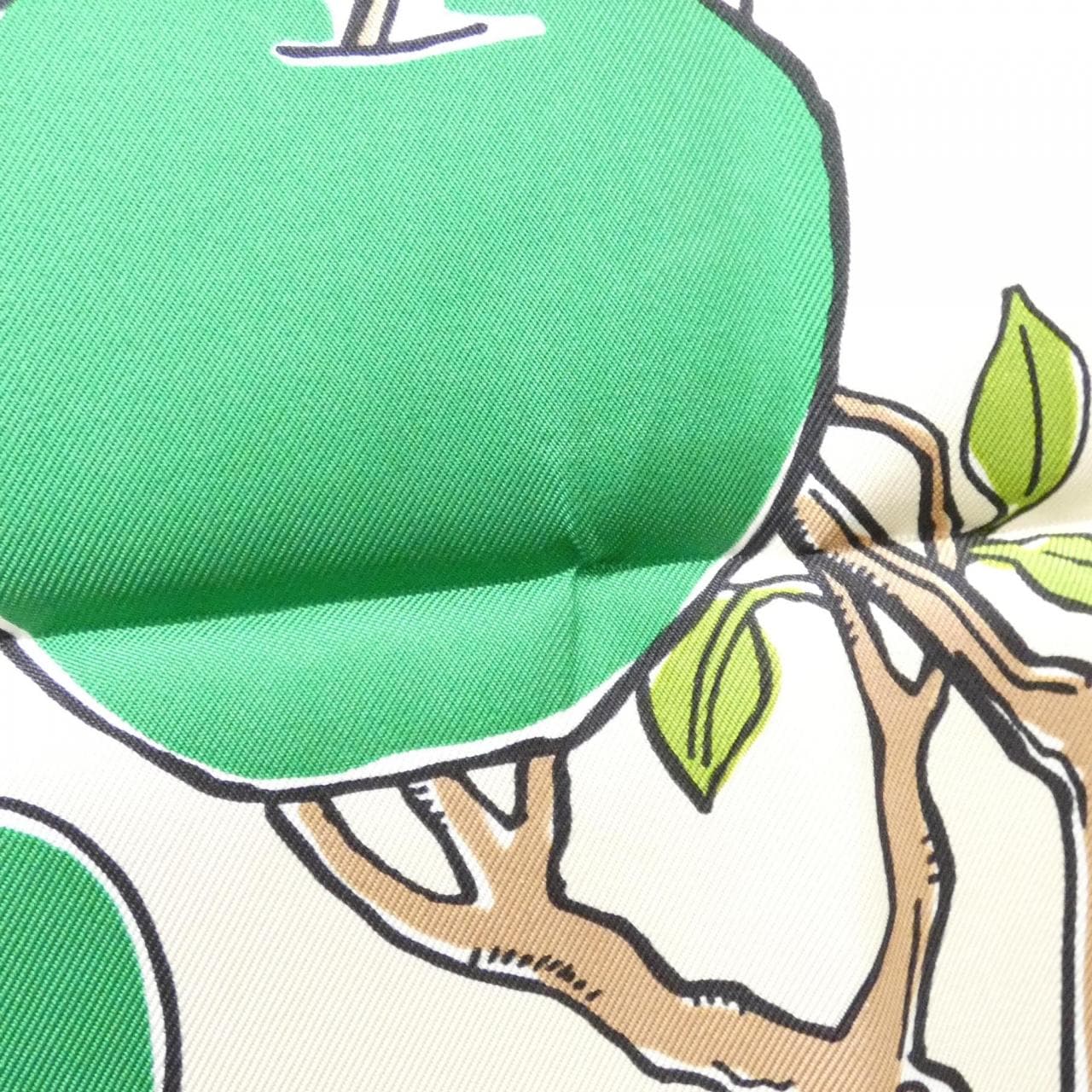 エルメス LE POMMIER SELLIER カレ 004307S スカーフ