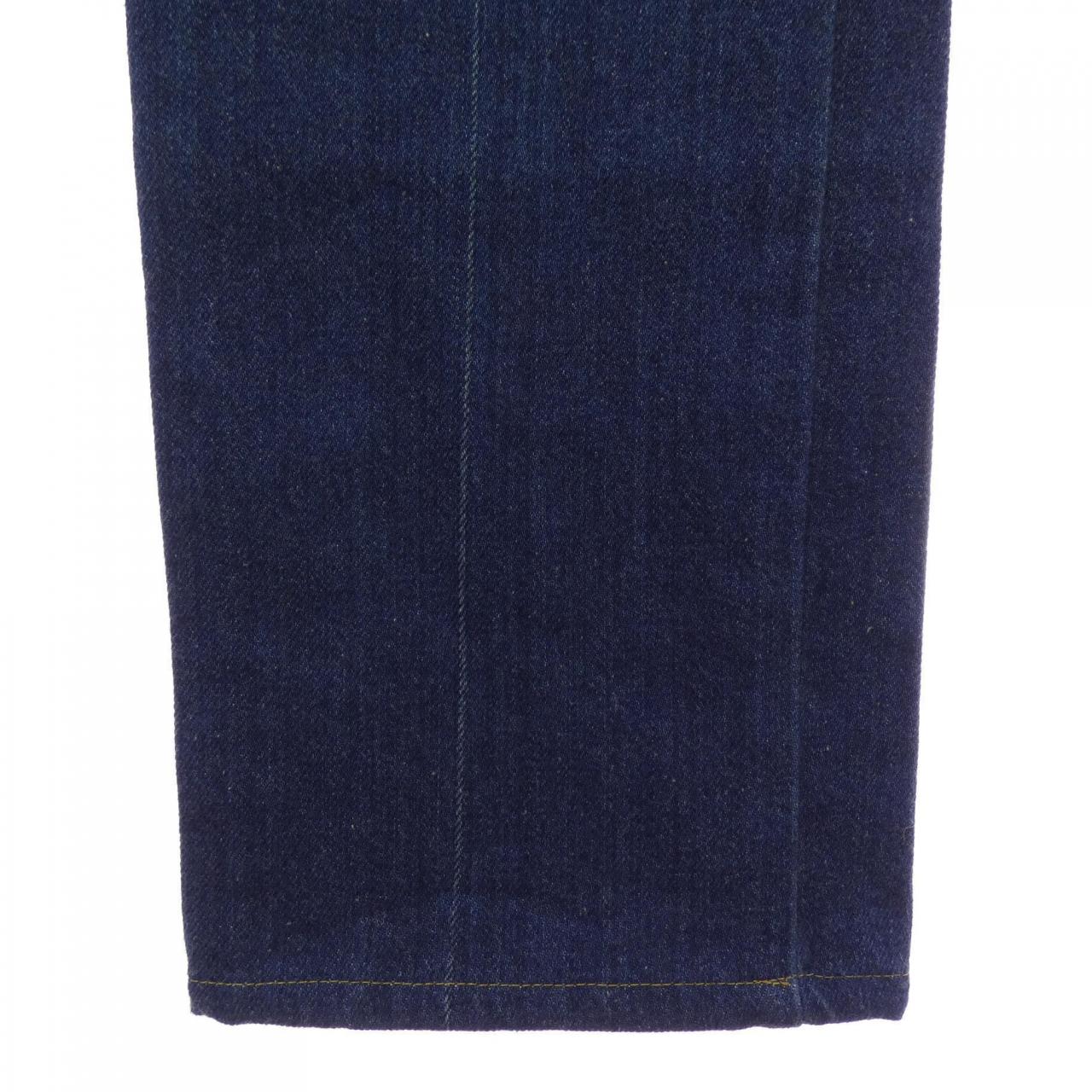 グッチ GUCCI ストレートレッグ デニムパンツ 666799 XDBQT ジーンズ