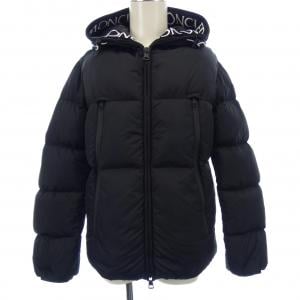 モンクレール MONCLER ダウンジャケット