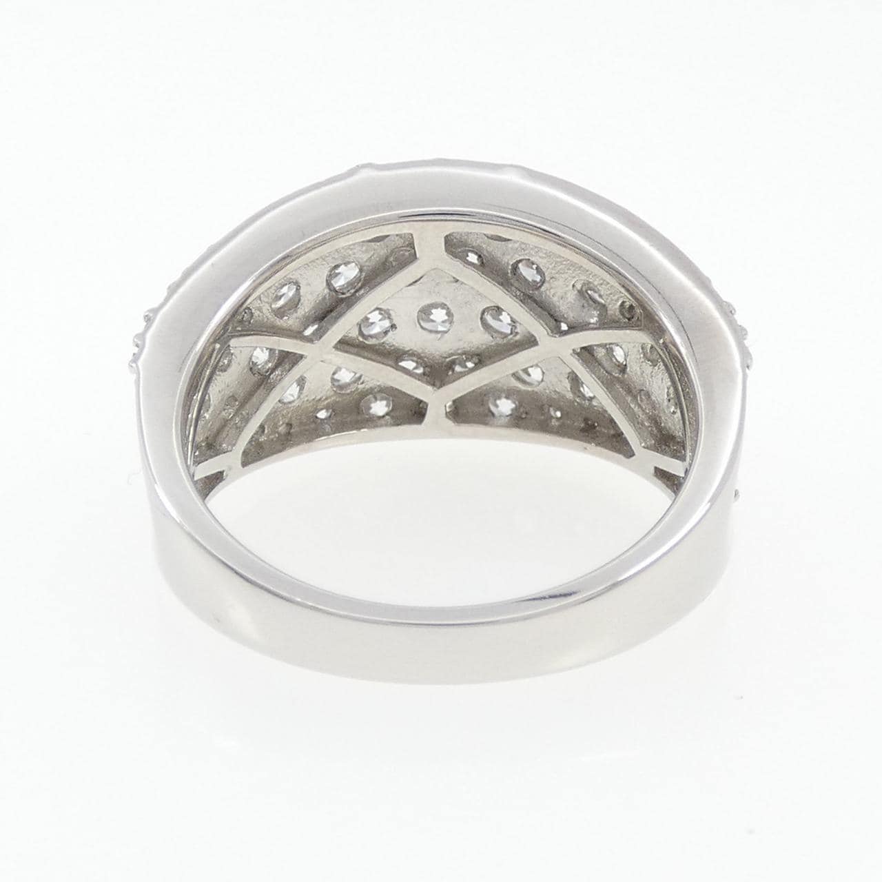 PT950 パヴェ ダイヤモンド リング 3.00CT