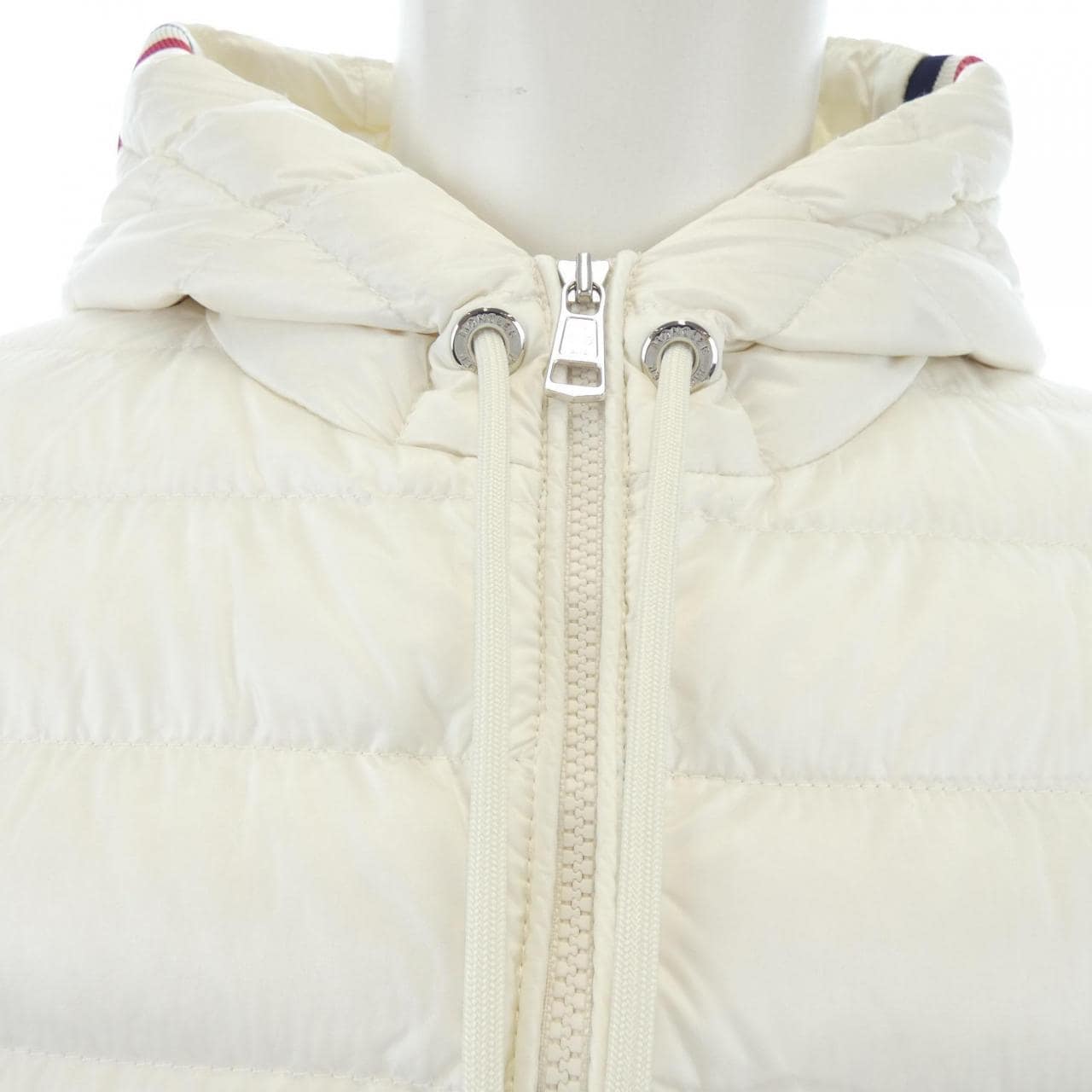 モンクレール MONCLER ダウンジャケット