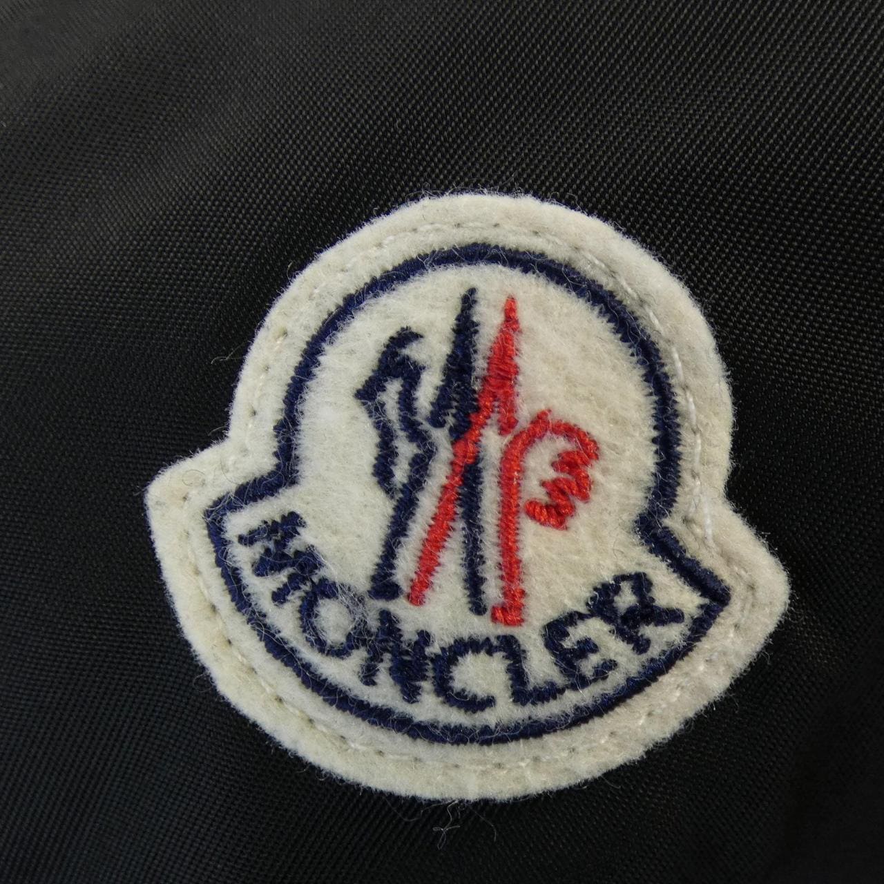 モンクレール MONCLER FATSIA ダウンジャケット