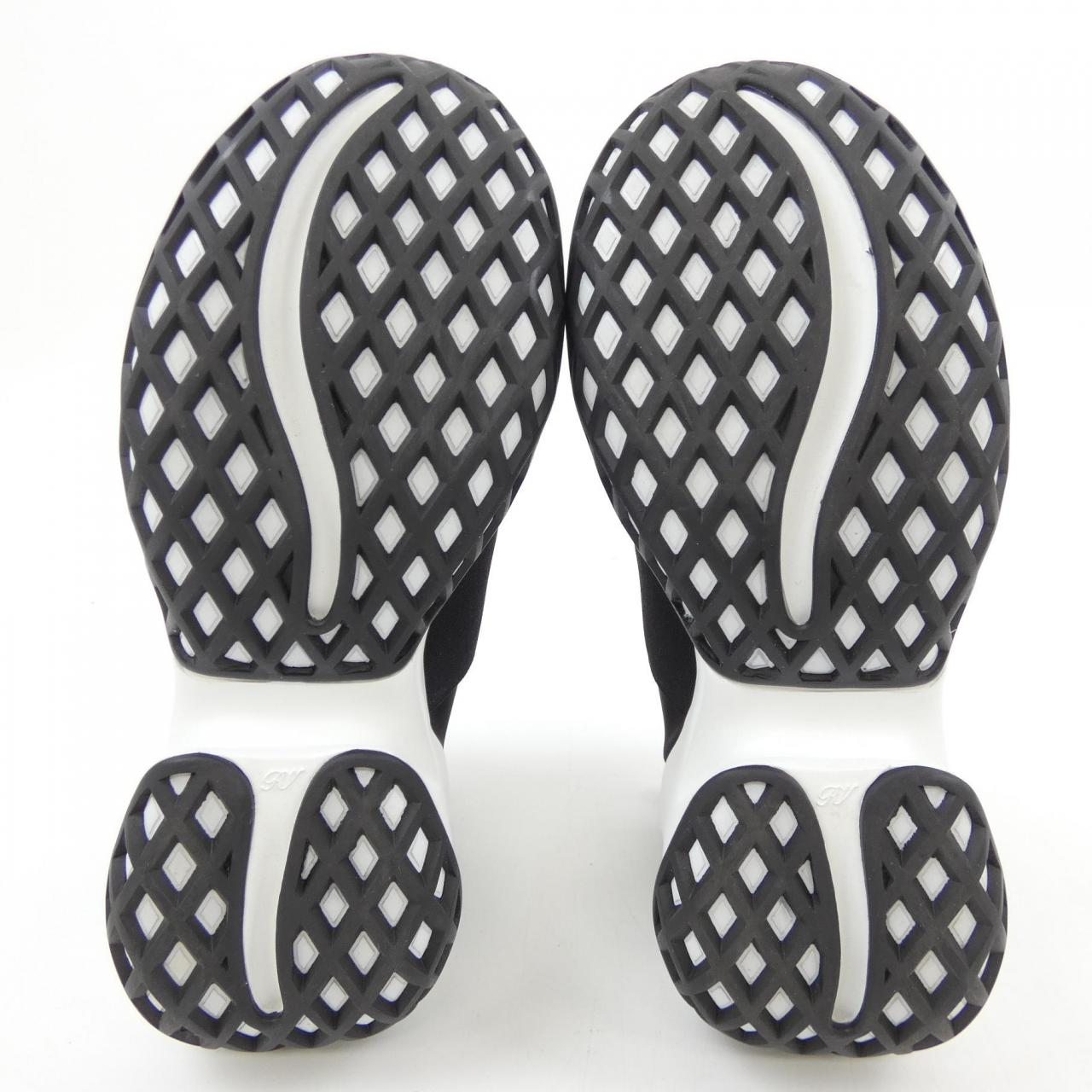 ロジェヴィヴィエ ROGER VIVIER ヴィヴ ラン スニーカー