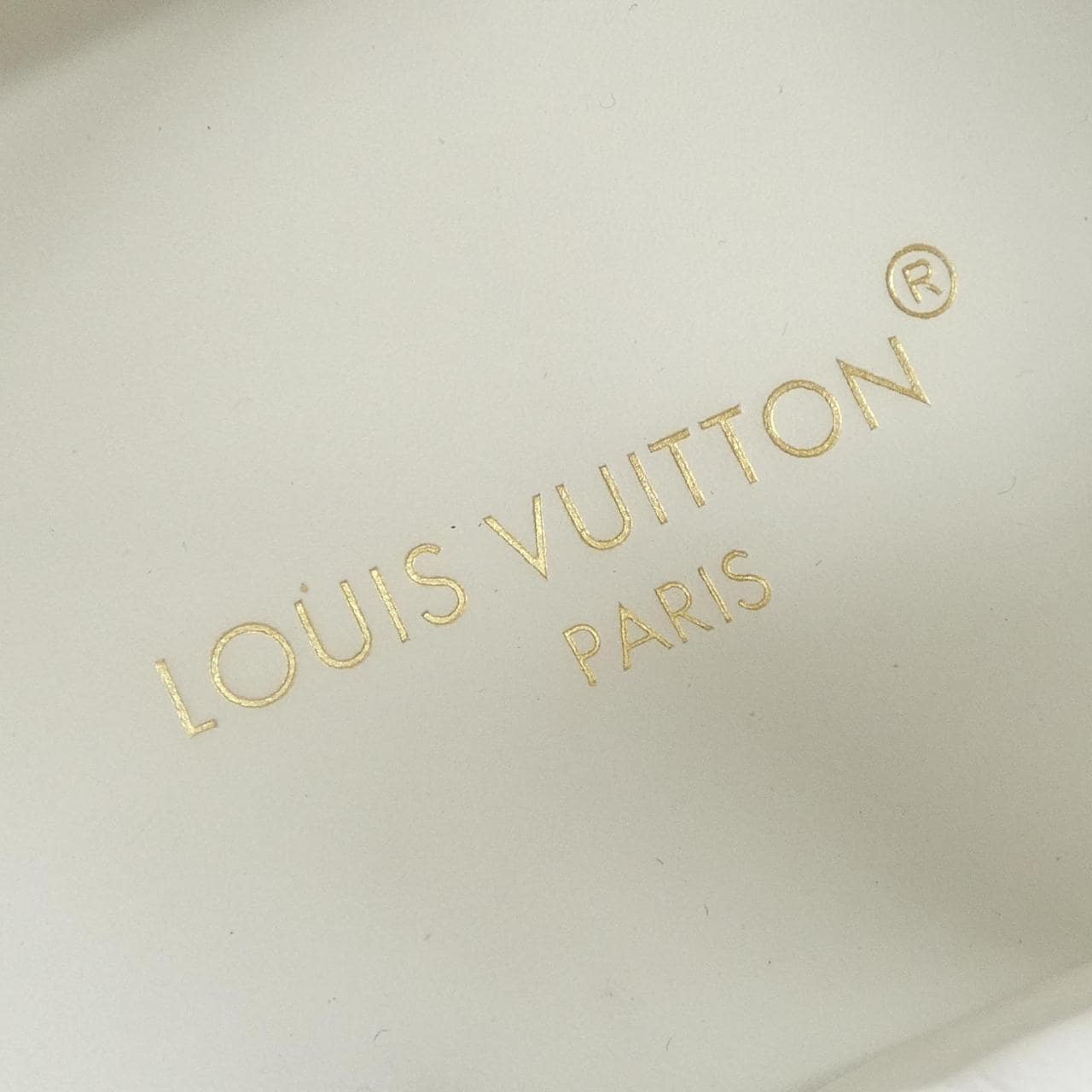 ルイヴィトン LOUIS VUITTON スニーカー