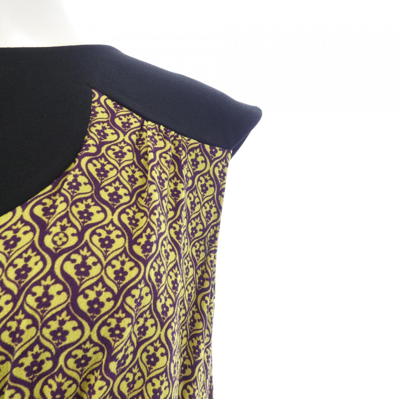 ルイヴィトン LOUIS VUITTON F8DR26SPM ワンピース