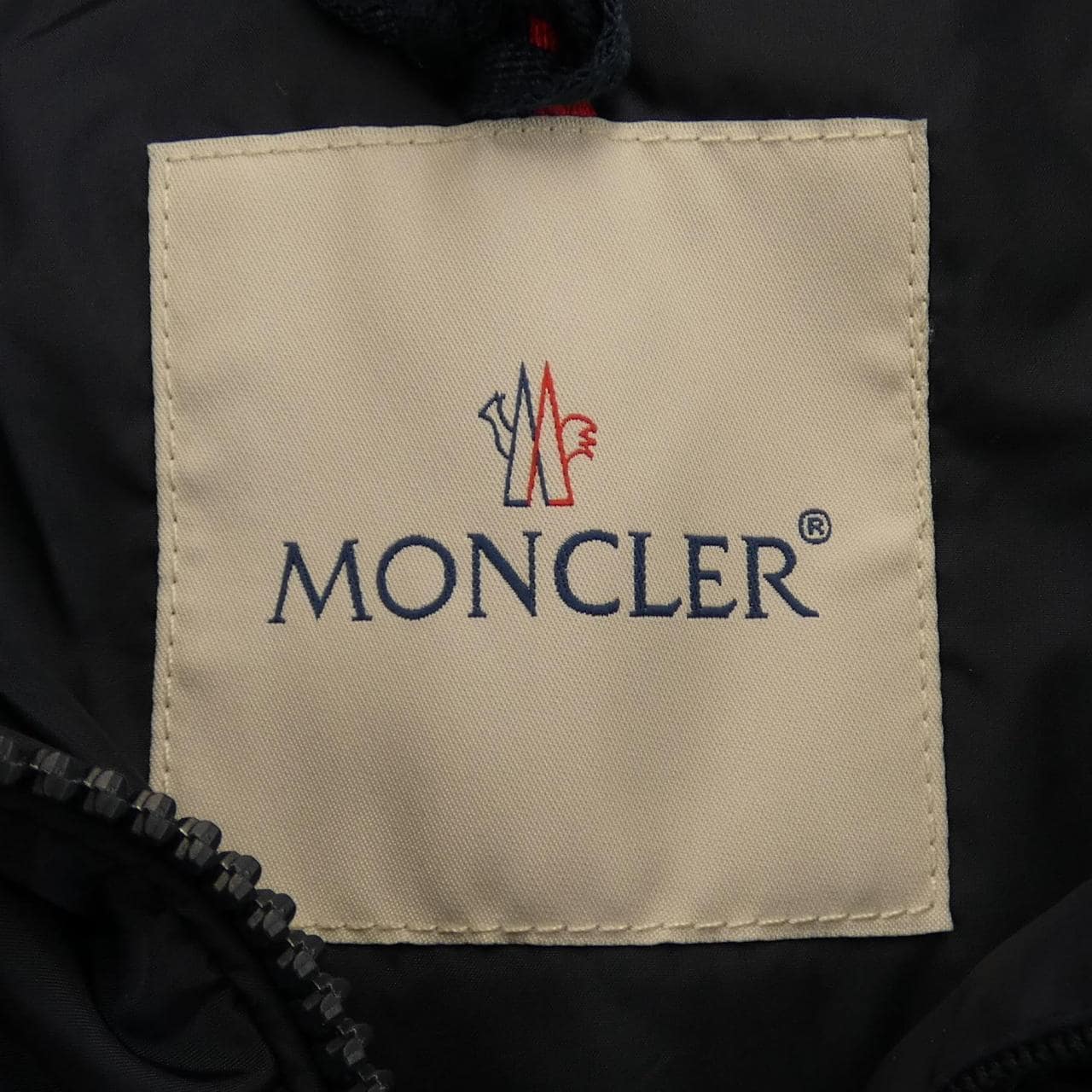 MONCLER蒙克勒羽绒服