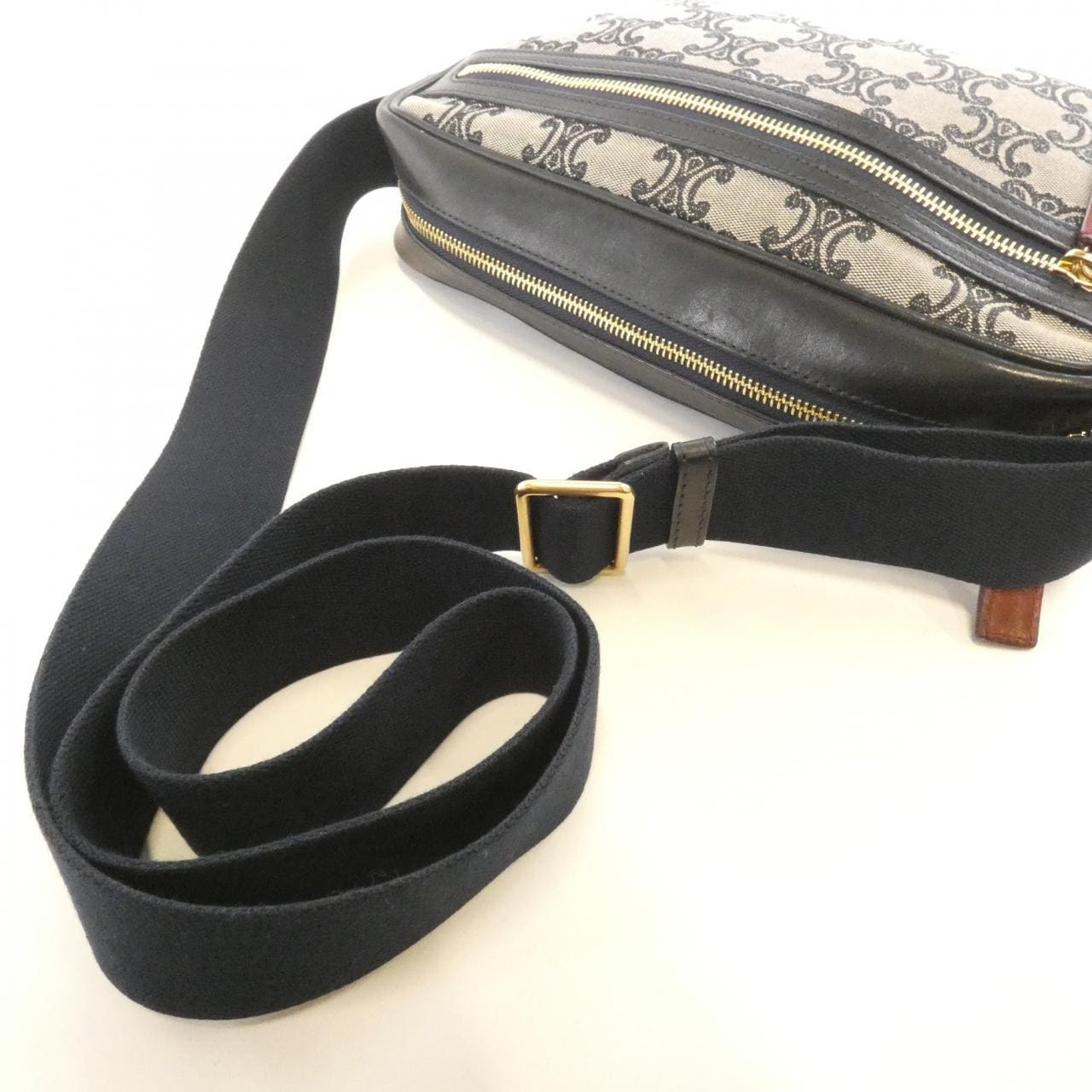 セリーヌ ショルダーバッグ