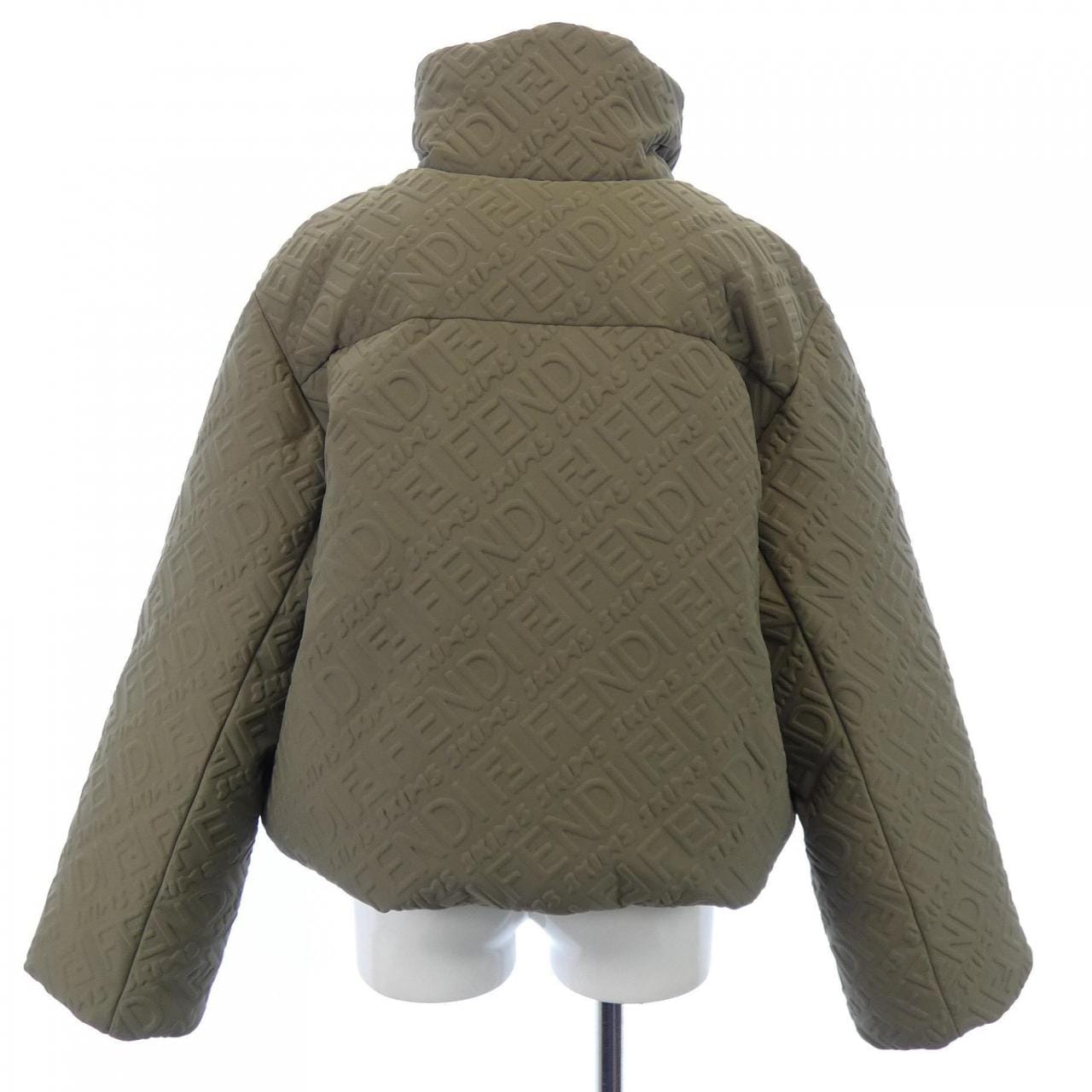 フェンディ FENDI FAN068 AGNR ダウンジャケット