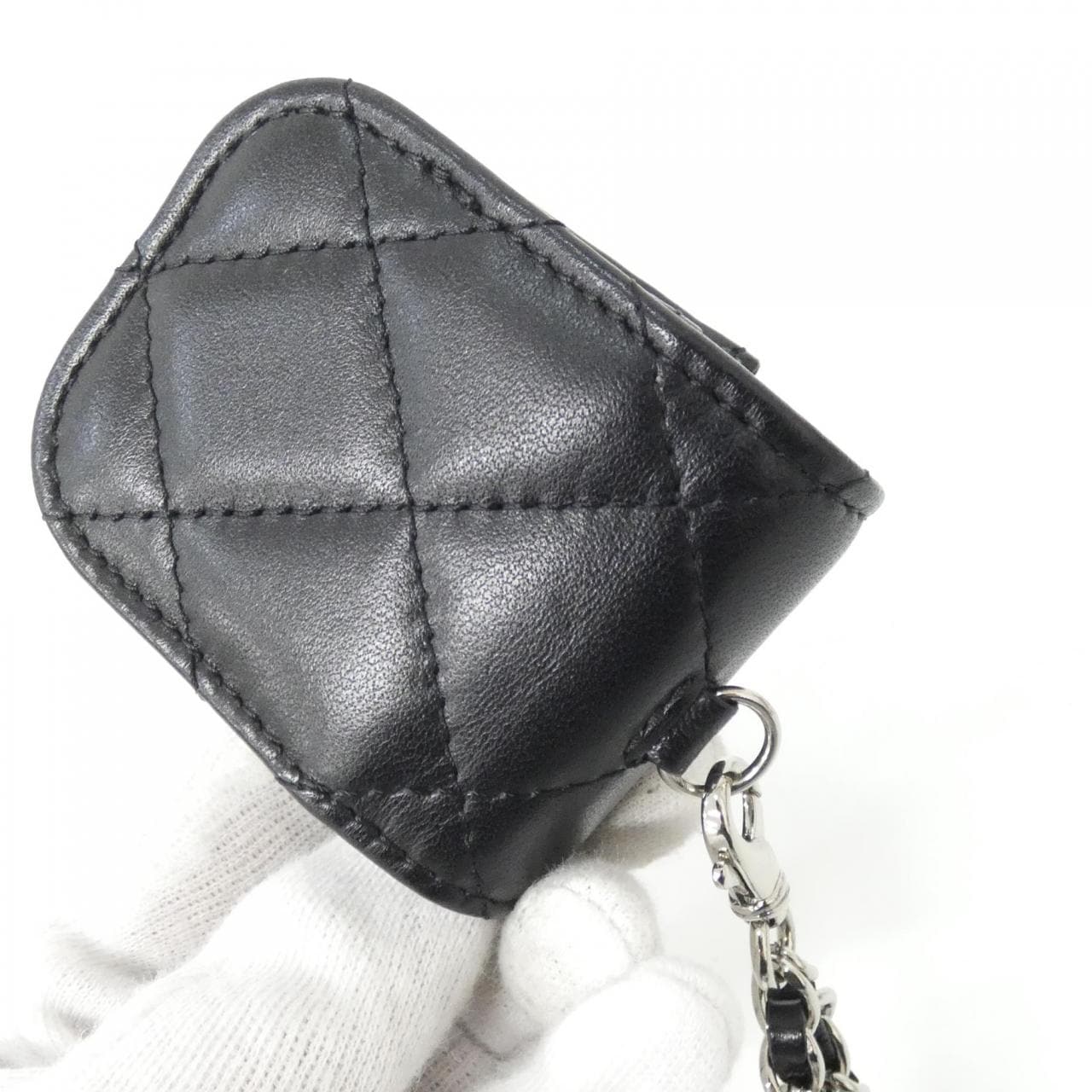 シャネル タイムレスクラシック ライン AP1647 エアポッツケース