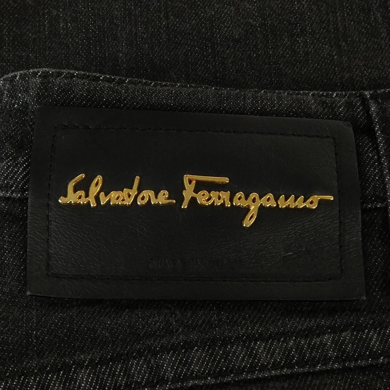 サルヴァトーレフェラガモ SALVATORE FERRAGAMO ジーンズ