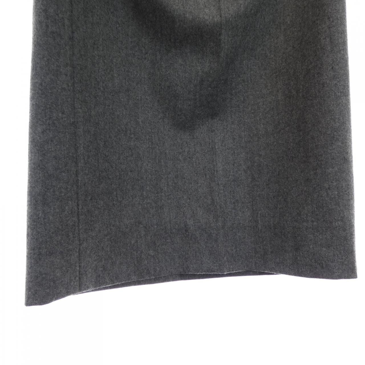 ブルネロクチネリ BRUNELLO CUCINELLI パンツ