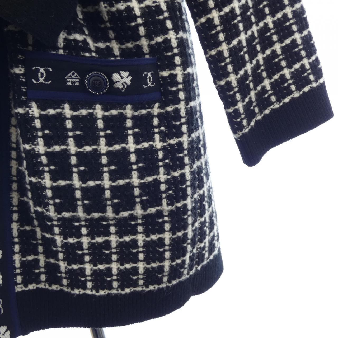 CHANEL CHANEL P62230K47583 19B Cardigan