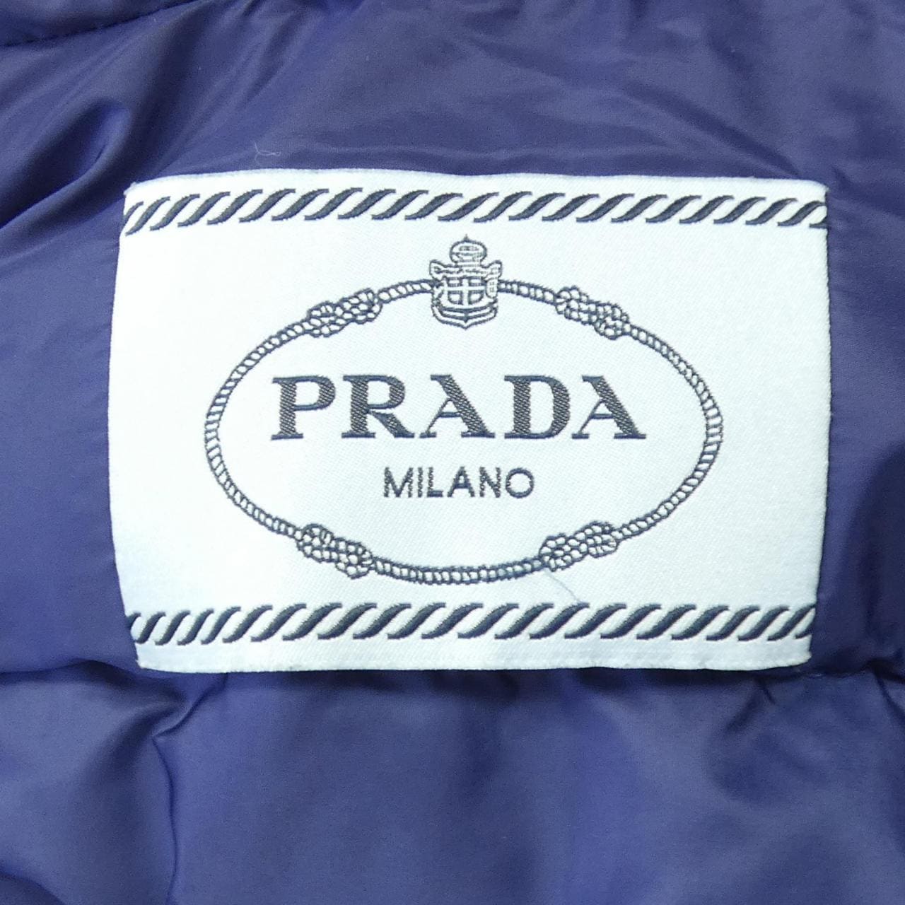 Prada PRADA三角寶獅29X544 R182 Q04羽絨服