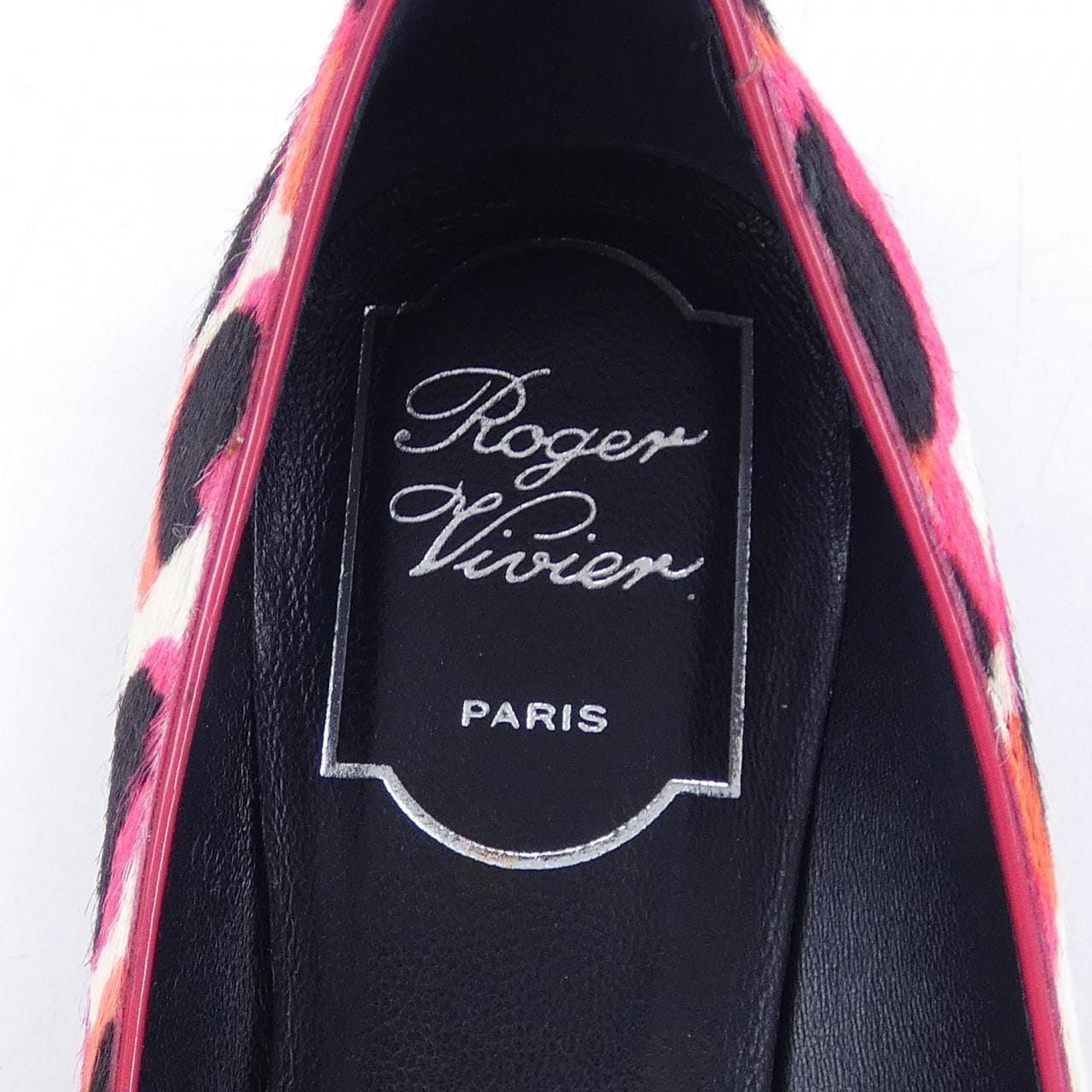 ロジェヴィヴィエ ROGER VIVIER フラットシューズ
