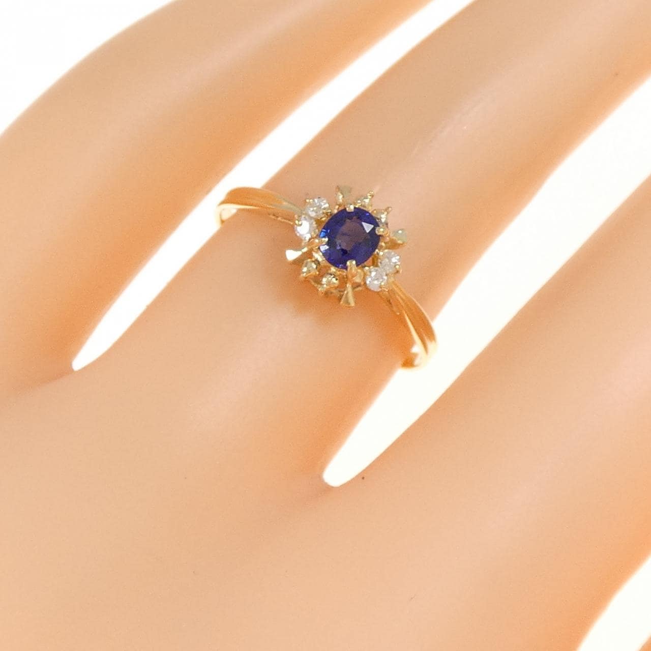 K18YG sapphire ring