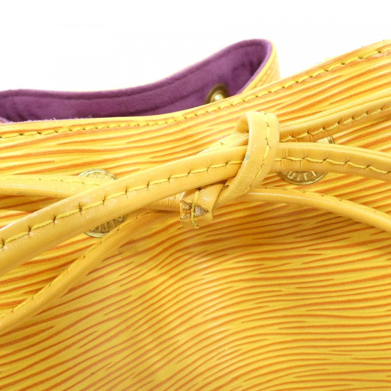 ルイヴィトン エピ プチ ノエ M44109 ショルダーバッグ