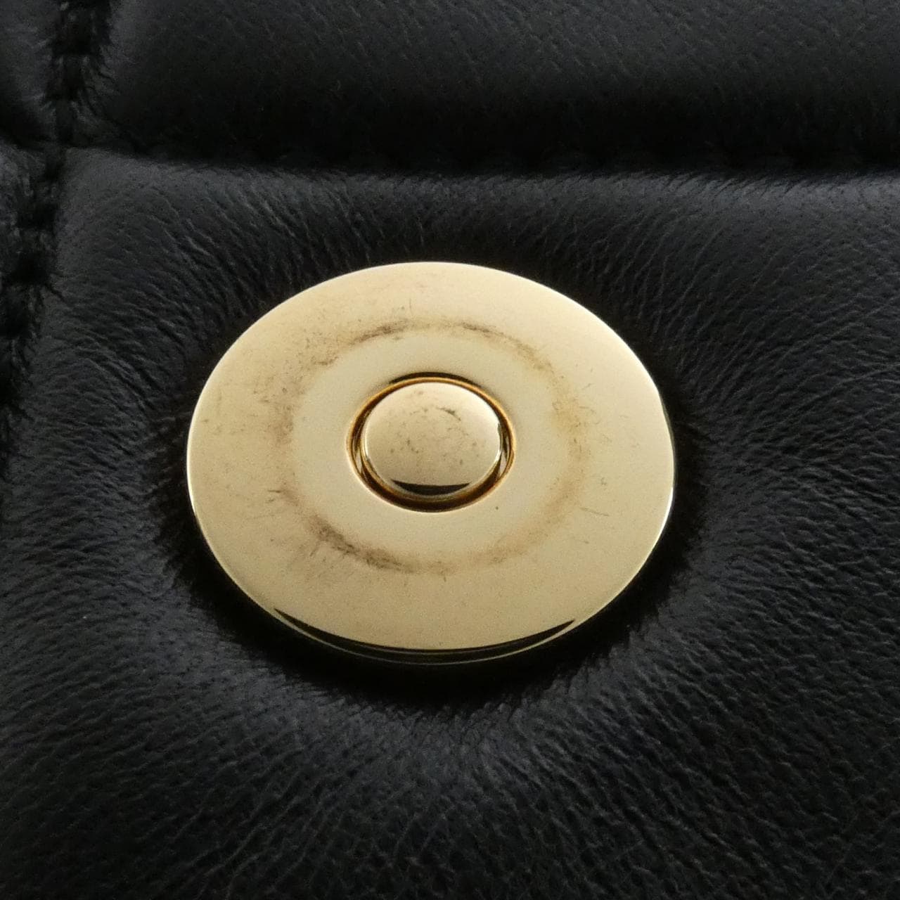 サルヴァトーレフェラガモ 22 C150 ショルダーバッグ