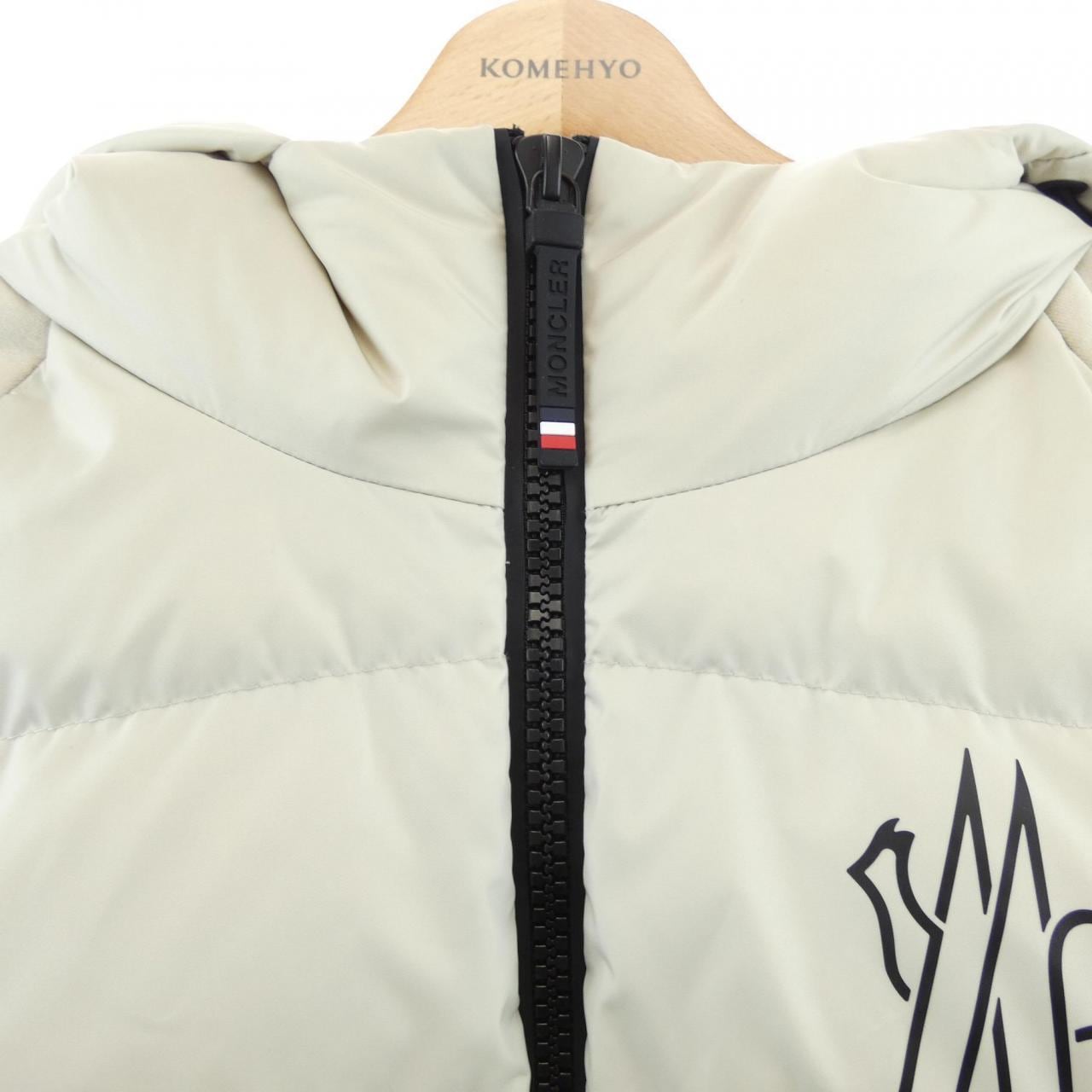 モンクレールグルノーブル MONCLER GRENOBLE 20978G00026 ダウンジャケット
