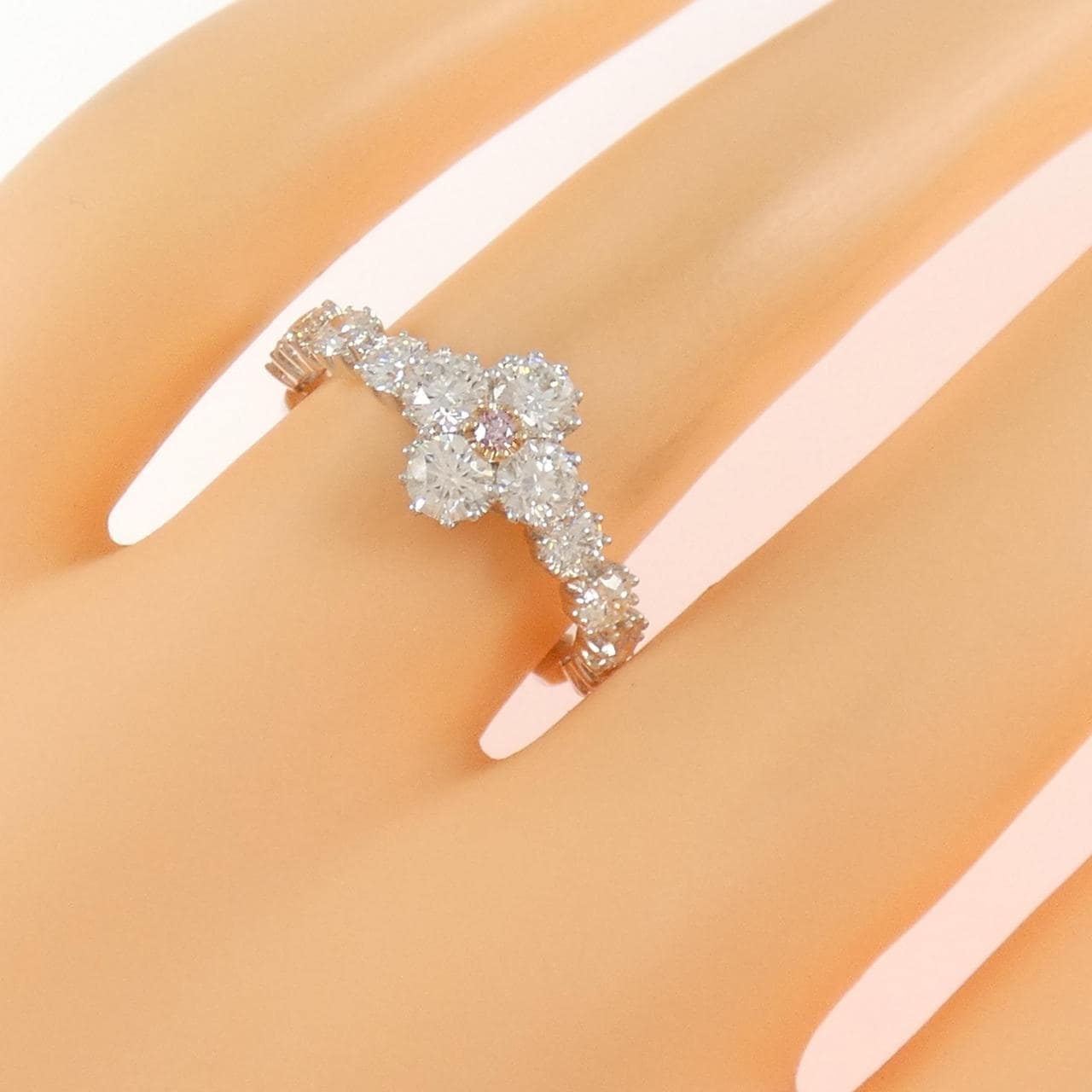 K18WG/K18PG フラワー ピンクダイヤモンド リング 0.022CT