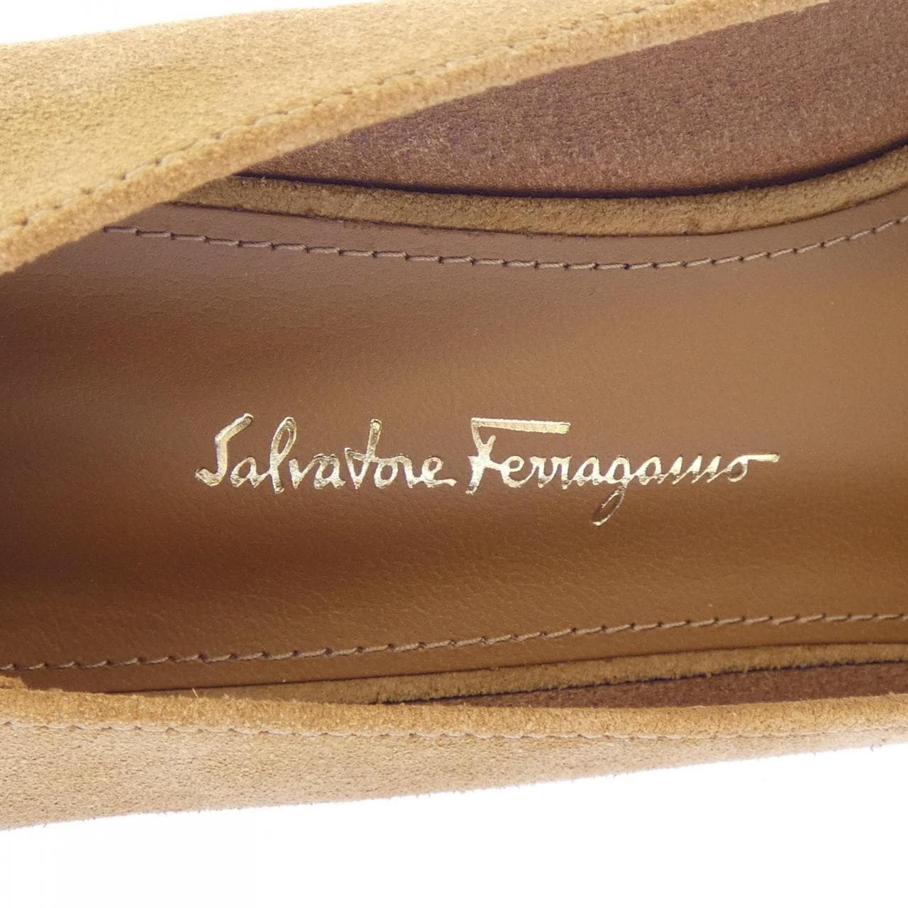 サルヴァトーレフェラガモ SALVATORE FERRAGAMO パンプス