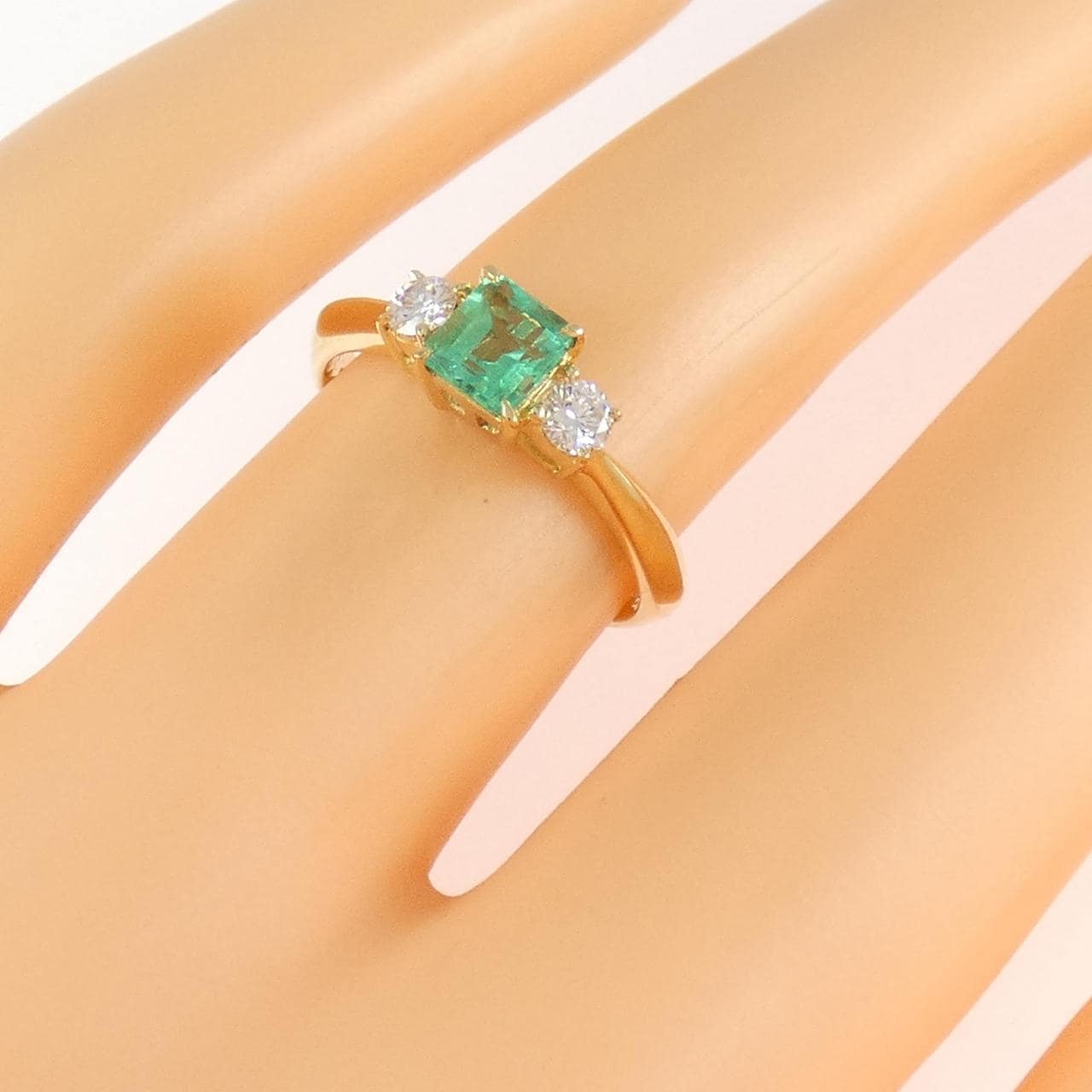 K18YG エメラルド リング 0.37CT