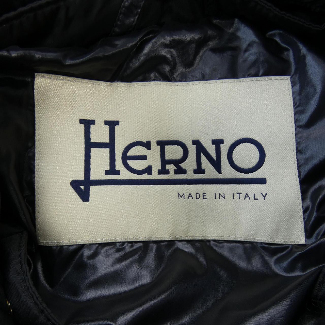 Herno羽绒大衣