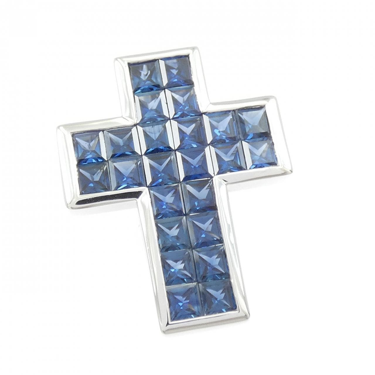 K18WG クロス サファイヤ ペンダント 4.80CT