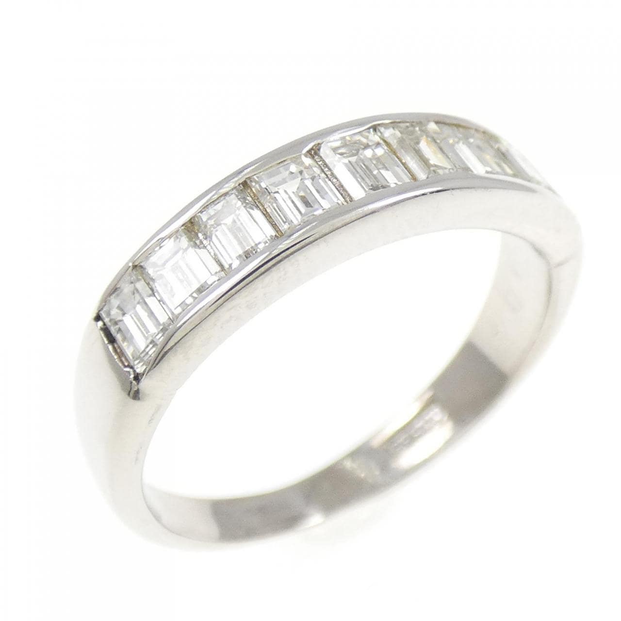 PT900 ダイヤモンド リング 0.84CT