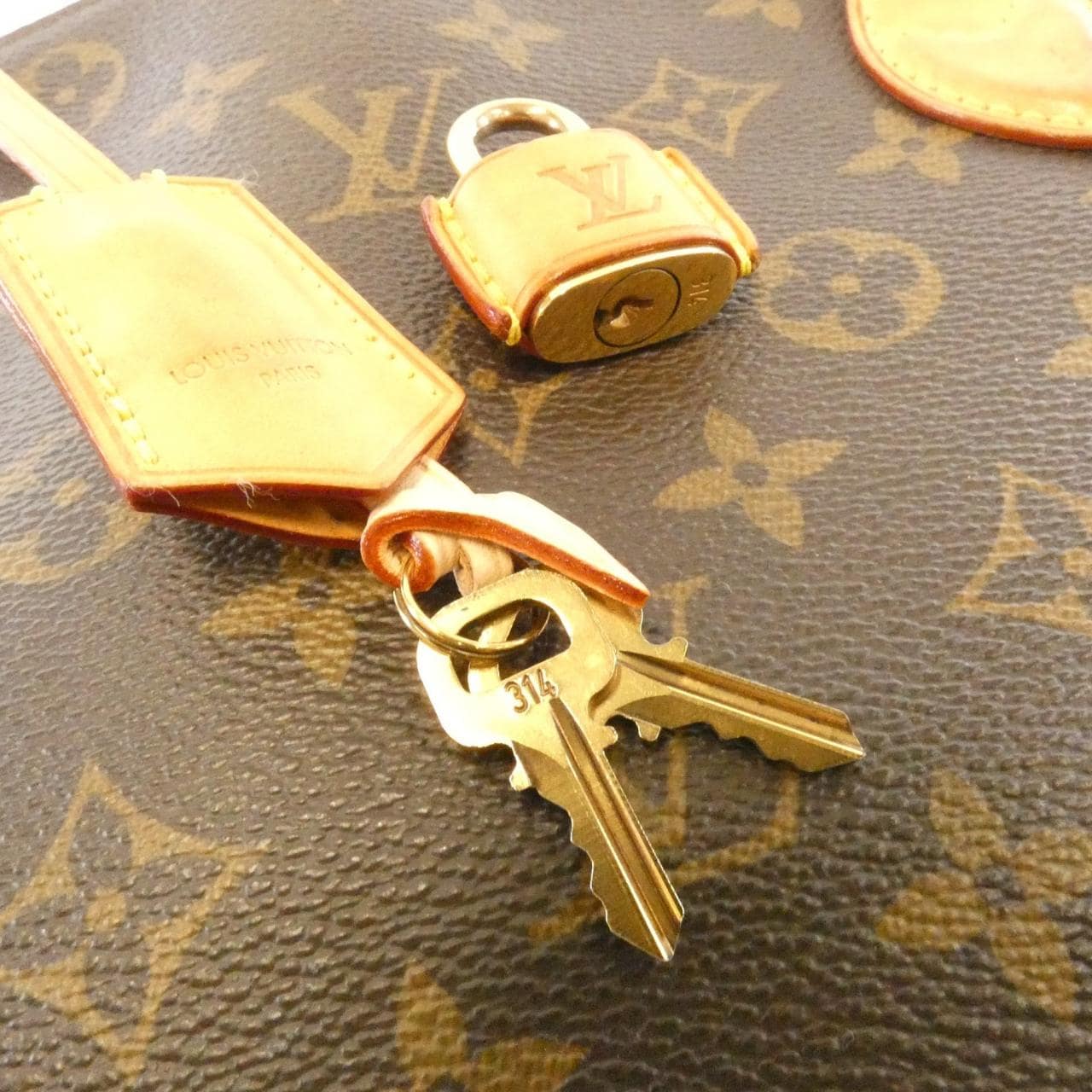 ルイヴィトン モノグラム ロックイット チェーン M40989 バッグ