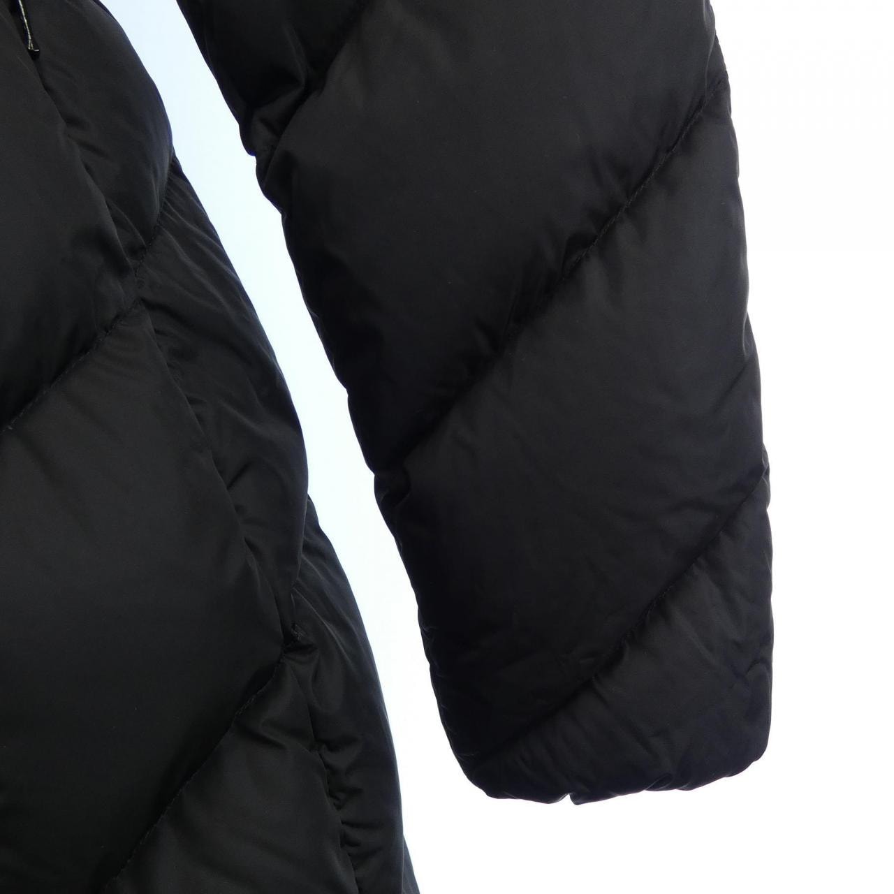 モンクレール MONCLER GENISSIAT ダウンコート