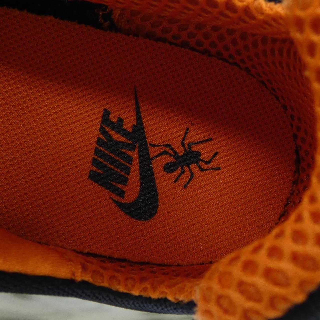 ナイキ NIKE DJ9568-001 スニーカー