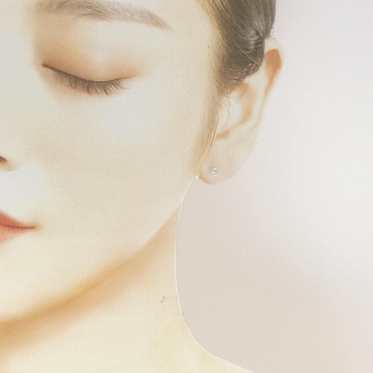 PT900 ソリティア ダイヤモンド ピアス 0.30CT