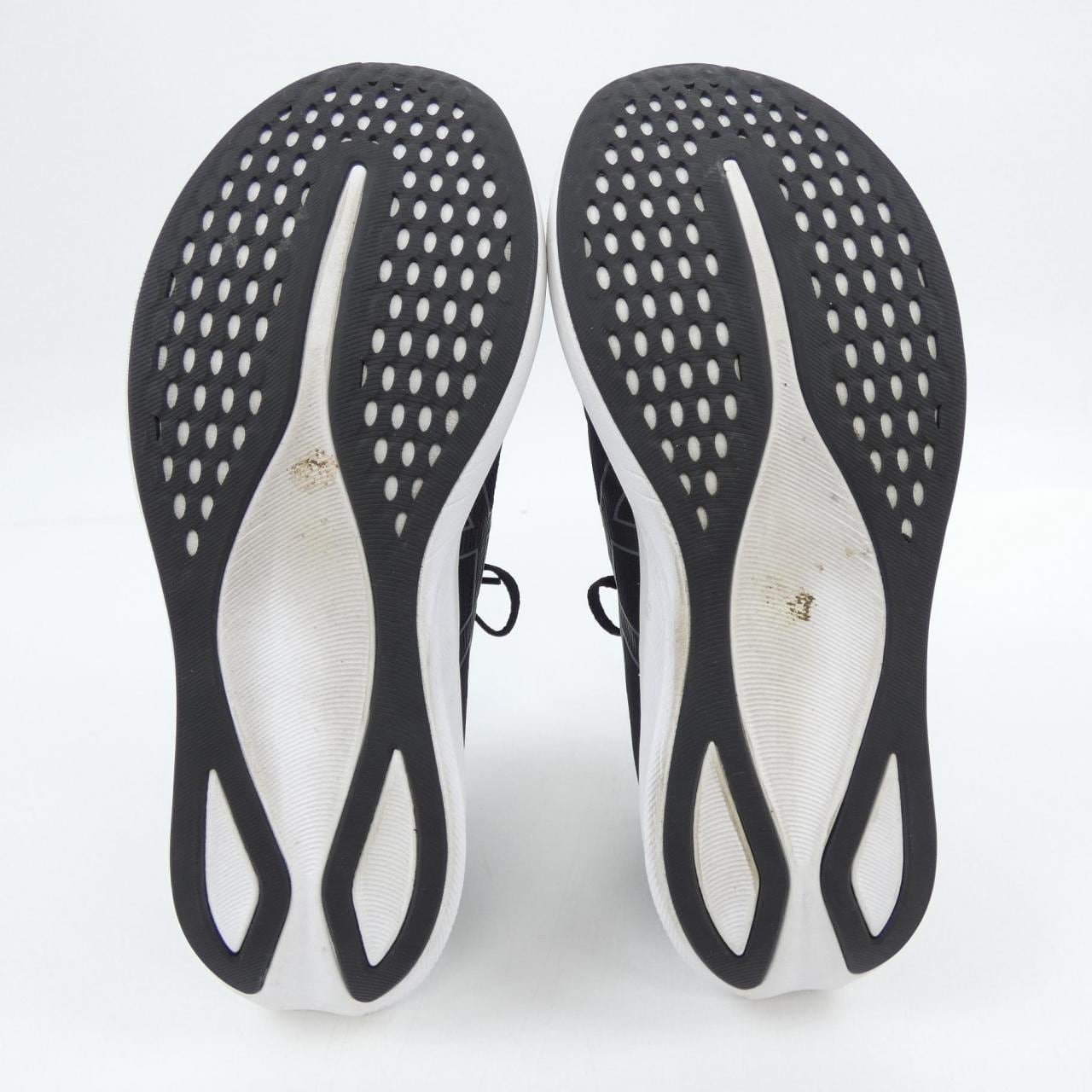 アシックス ASICS 1011B968 スニーカー