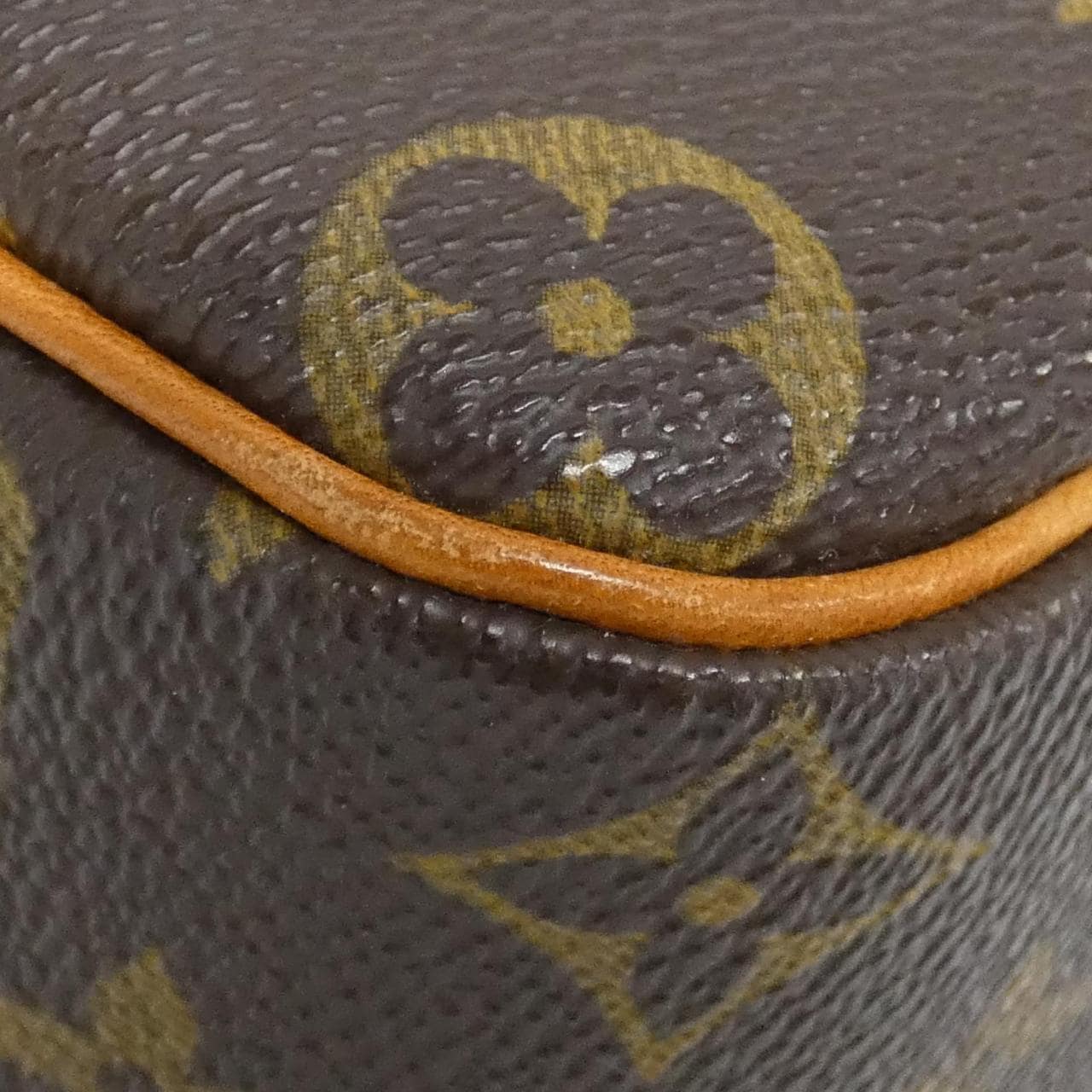 ルイヴィトン モノグラム シテ MM M51182 ショルダーバッグ