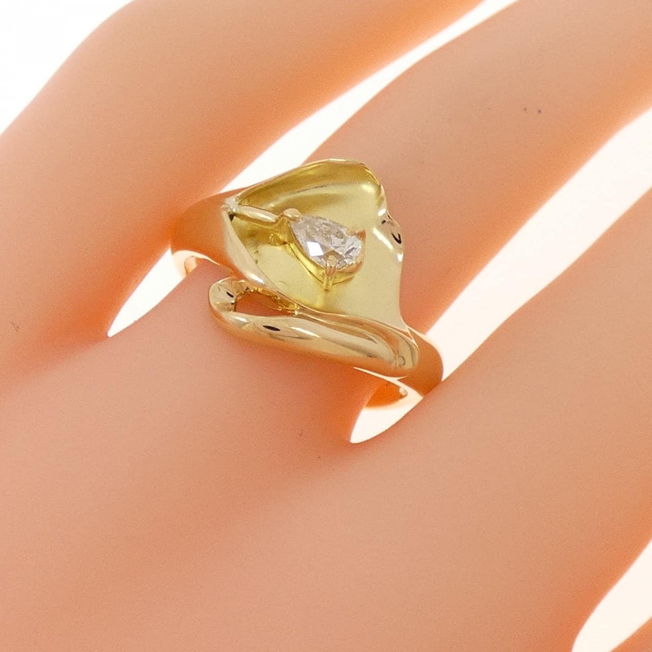 K18YG フラワー ダイヤモンド リング 0.22CT