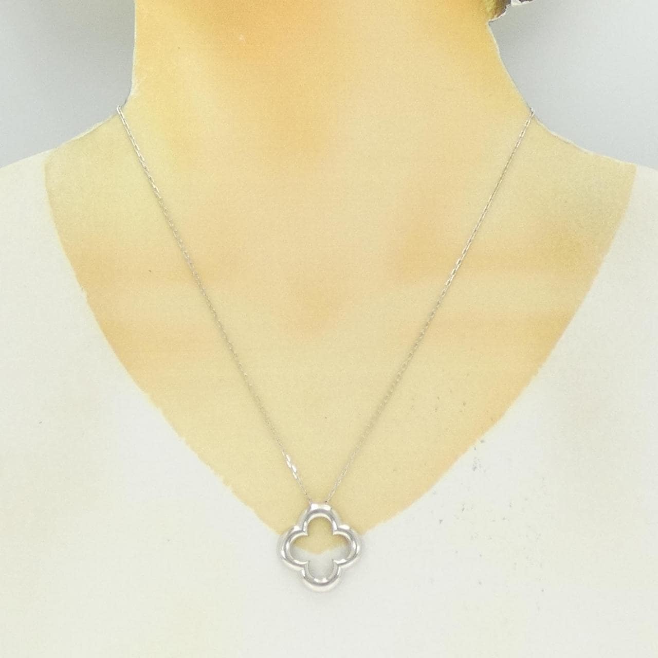 【ヴィンテージ】ヴァンクリーフ&アーペル アルハンブラ2000 ネックレス