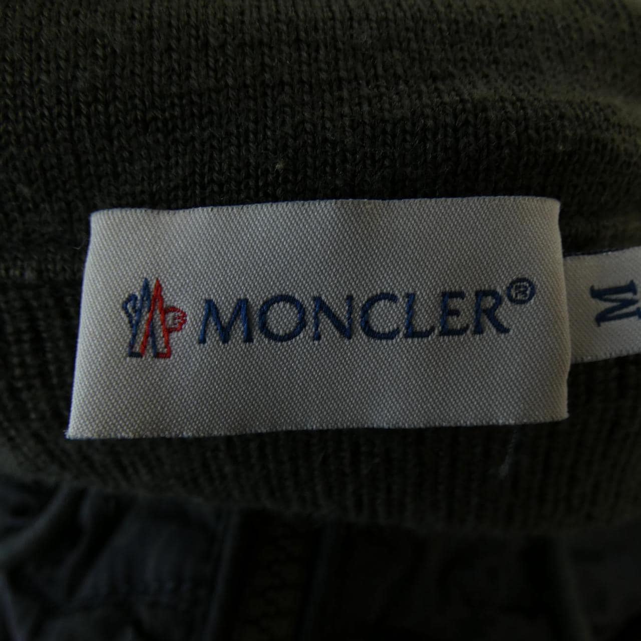 MONCLER蒙克勒·布卢森