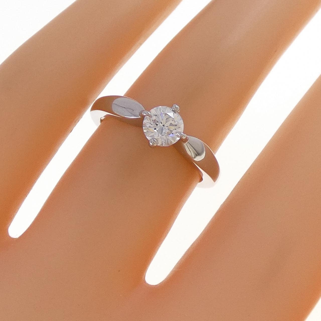 ブルガリ デディカータ ア ヴェネチア リング 0.44CT G VS2 VG