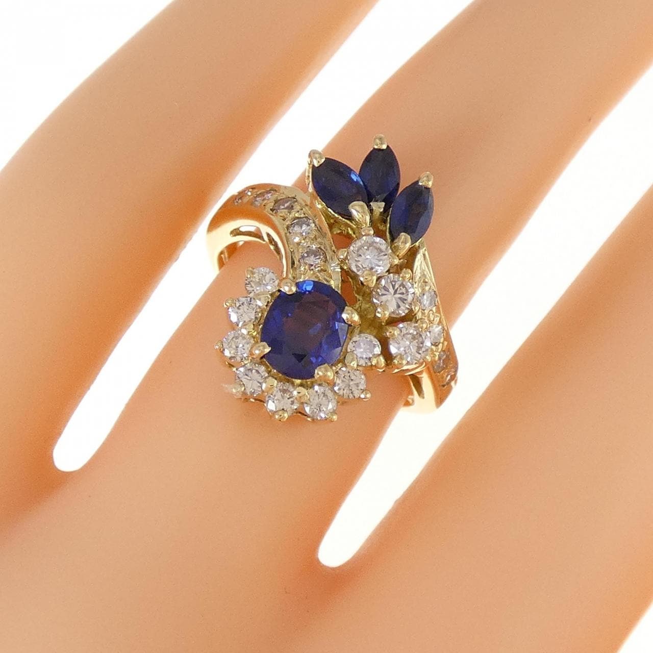 K18YG Sapphire Ring 1.00CT