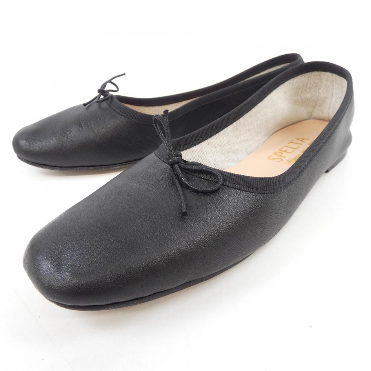 SPELTA フラットシューズ