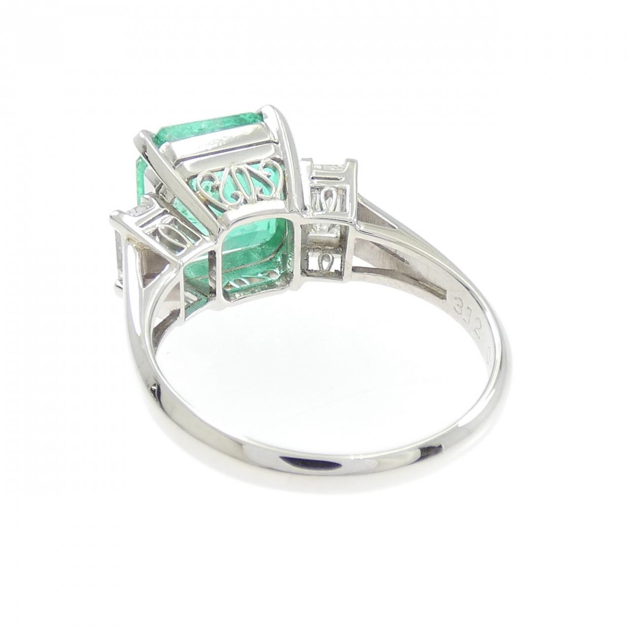 PT900 エメラルド リング 3.12CT