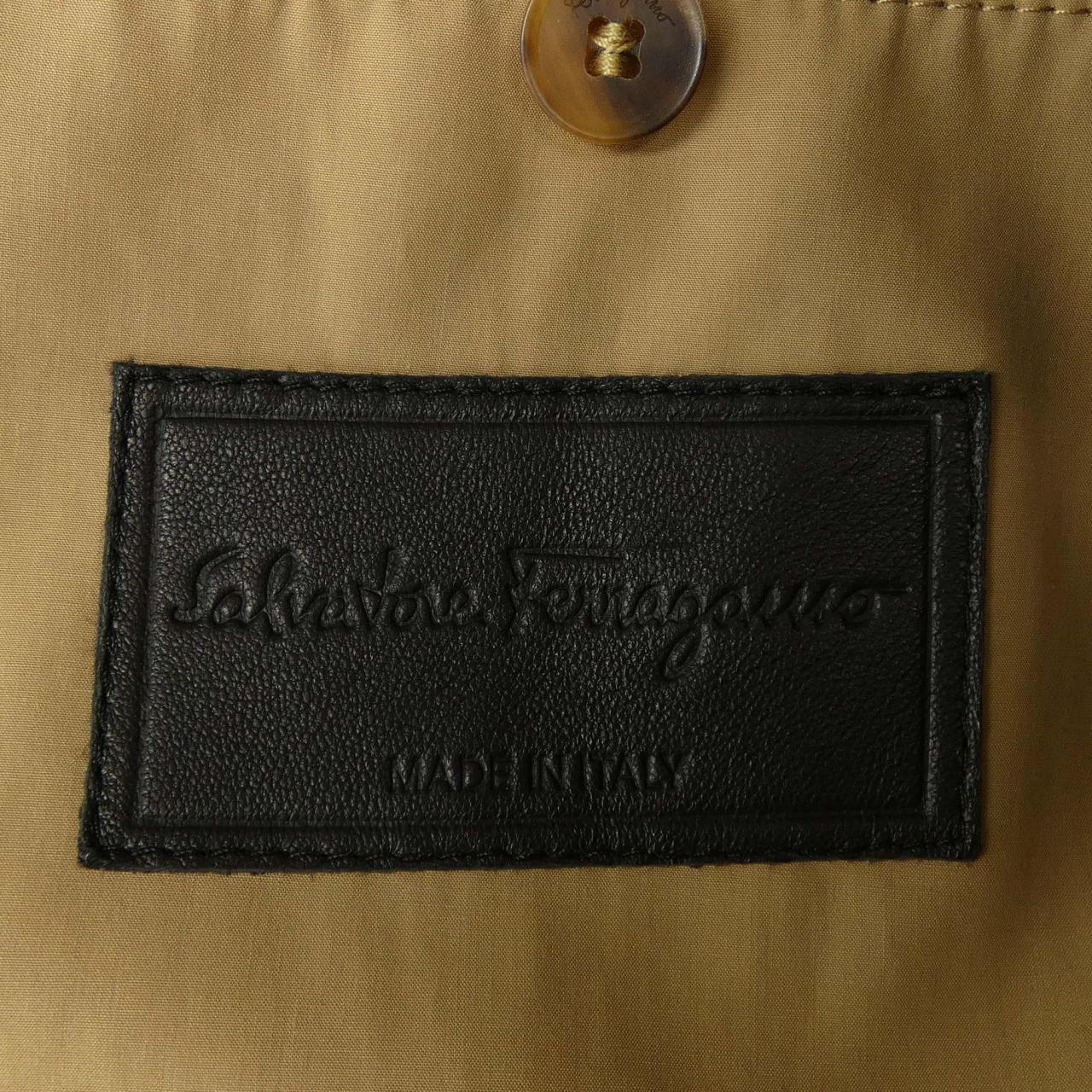 サルヴァトーレフェラガモ SALVATORE FERRAGAMO コート