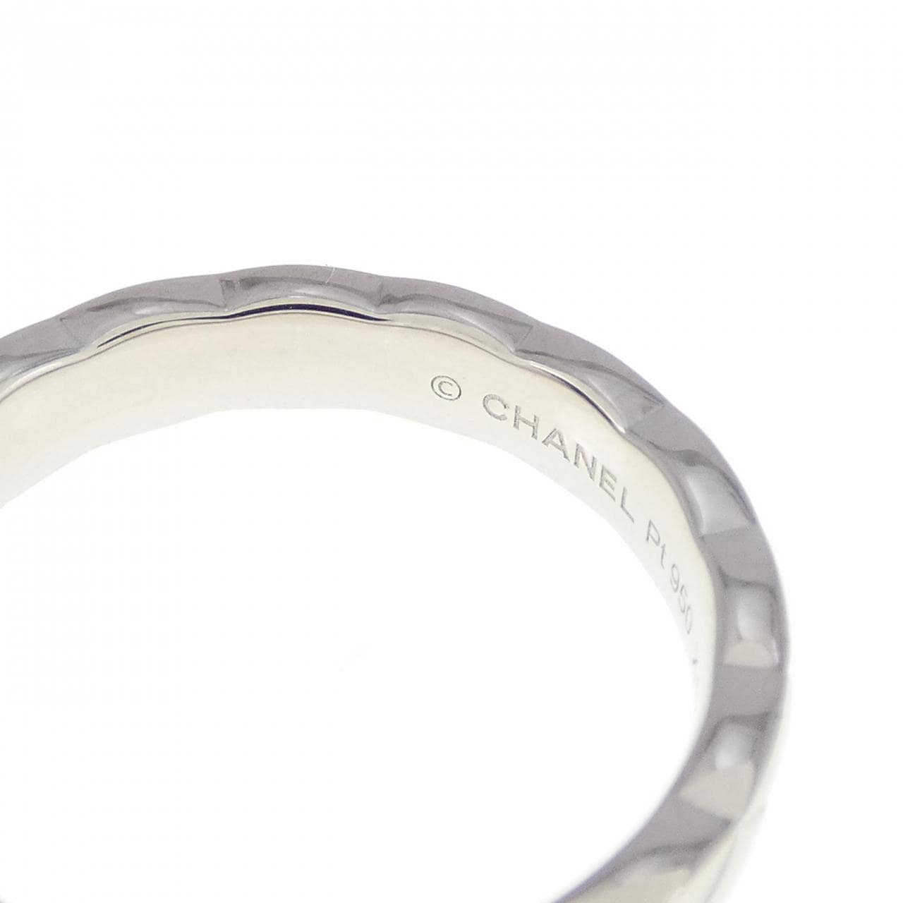 CHANEL coco crush medium ring