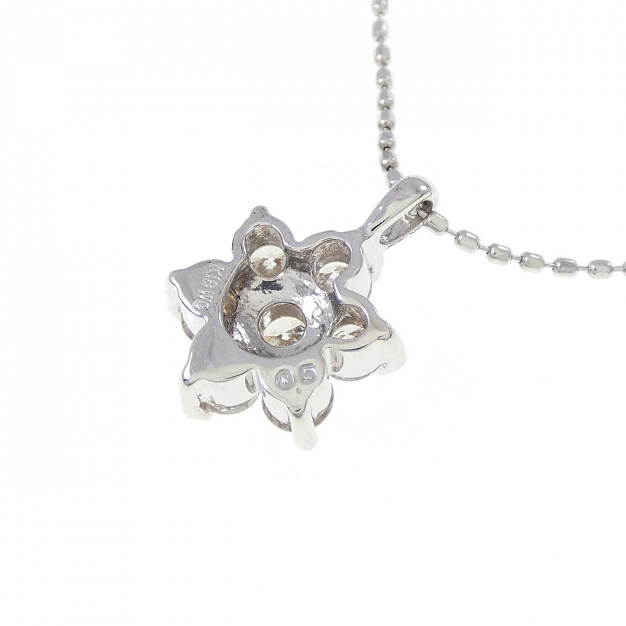 K18WG フラワー ダイヤモンド ネックレス 0.5CT