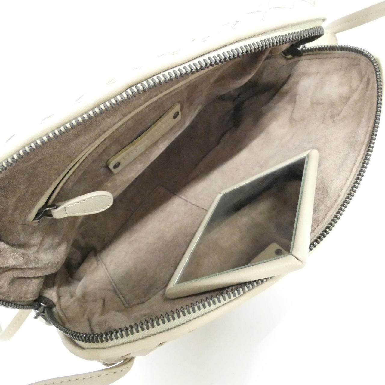 ボッテガヴェネタ 245354 V0016 ショルダーバッグ