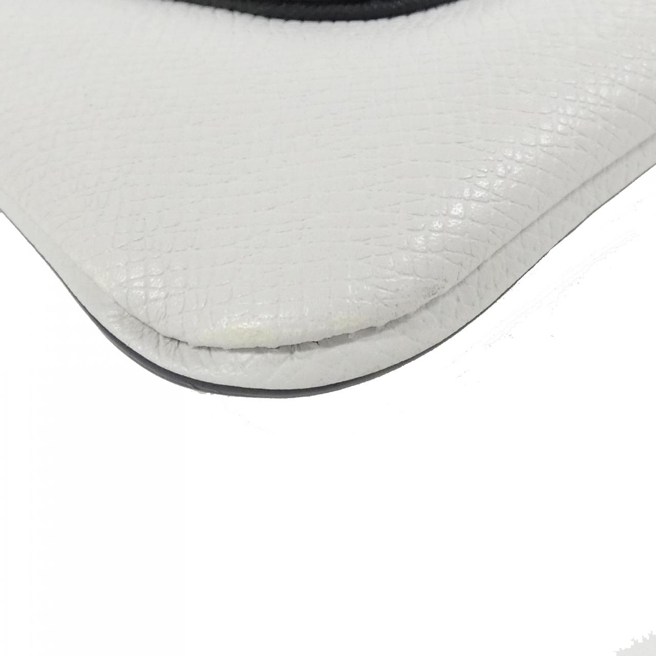 ルイヴィトン タイガ ラマ フラップ メッセンジャー M30411 ショルダーバッグ