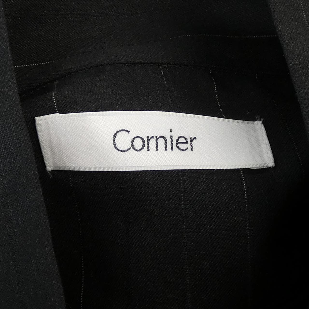CORNIER トップス