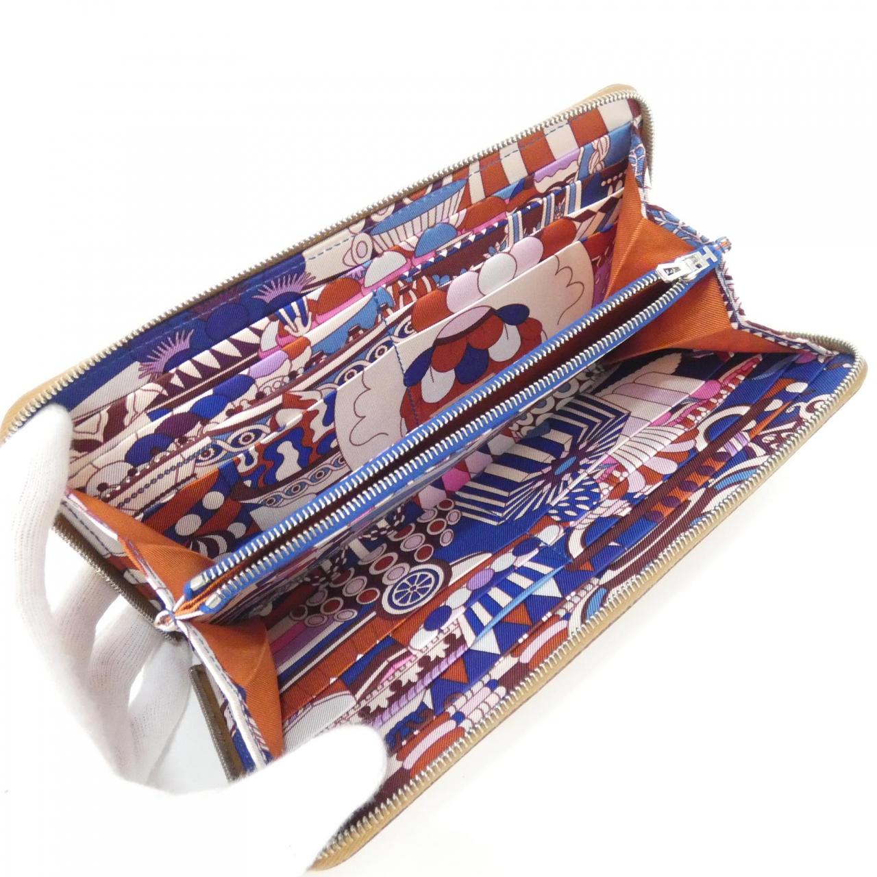 エルメス LA PATISSERIE FRANCAISE シルク イン クラシック 083084CK 財布